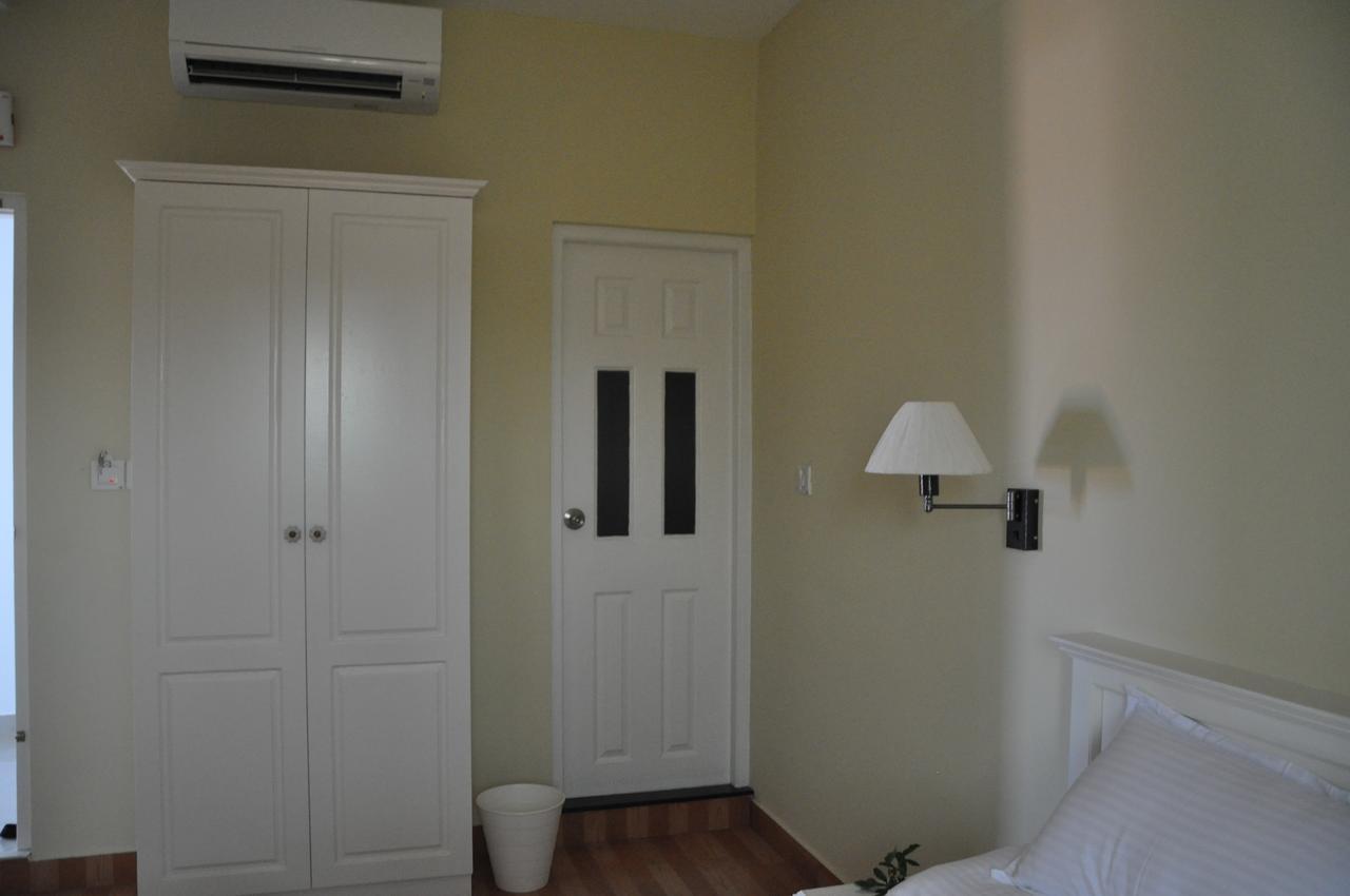 Daffodils Spice Court Hotel Kochi Ngoại thất bức ảnh