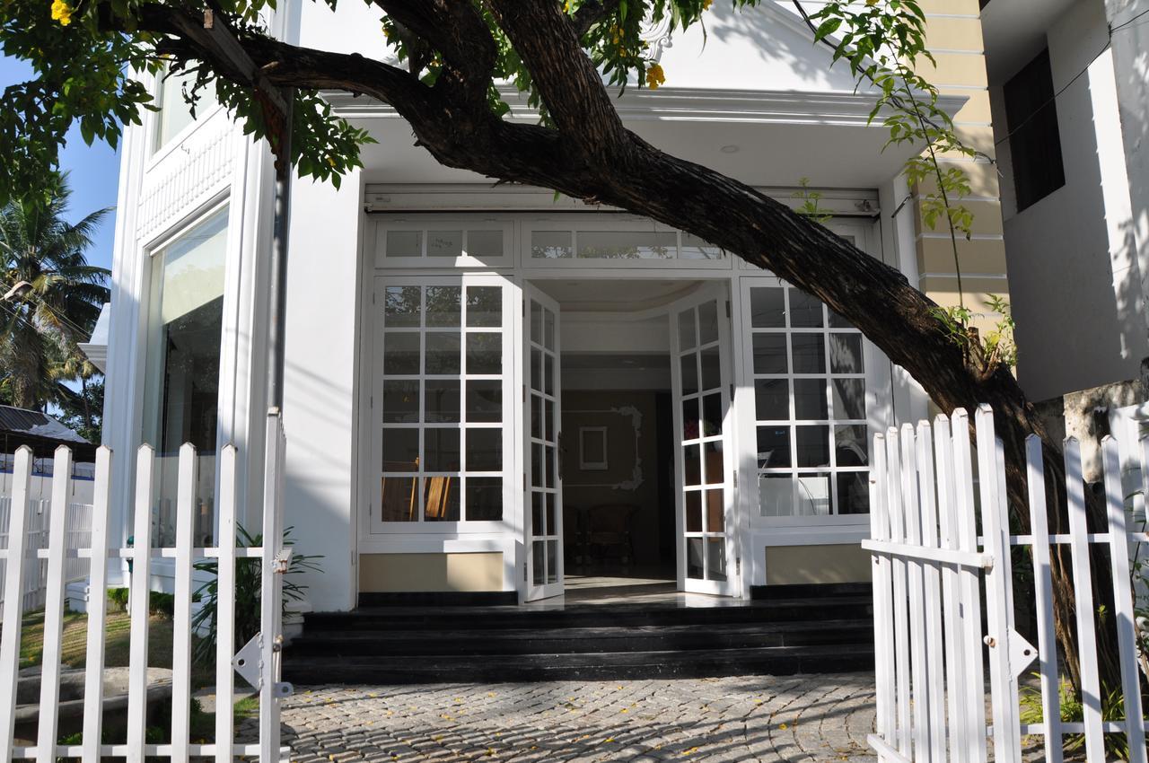 Daffodils Spice Court Hotel Kochi Ngoại thất bức ảnh