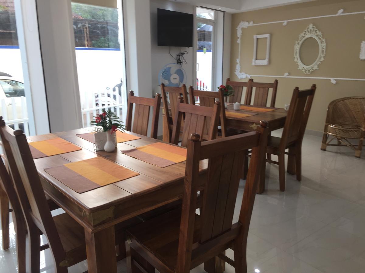 Daffodils Spice Court Hotel Kochi Ngoại thất bức ảnh