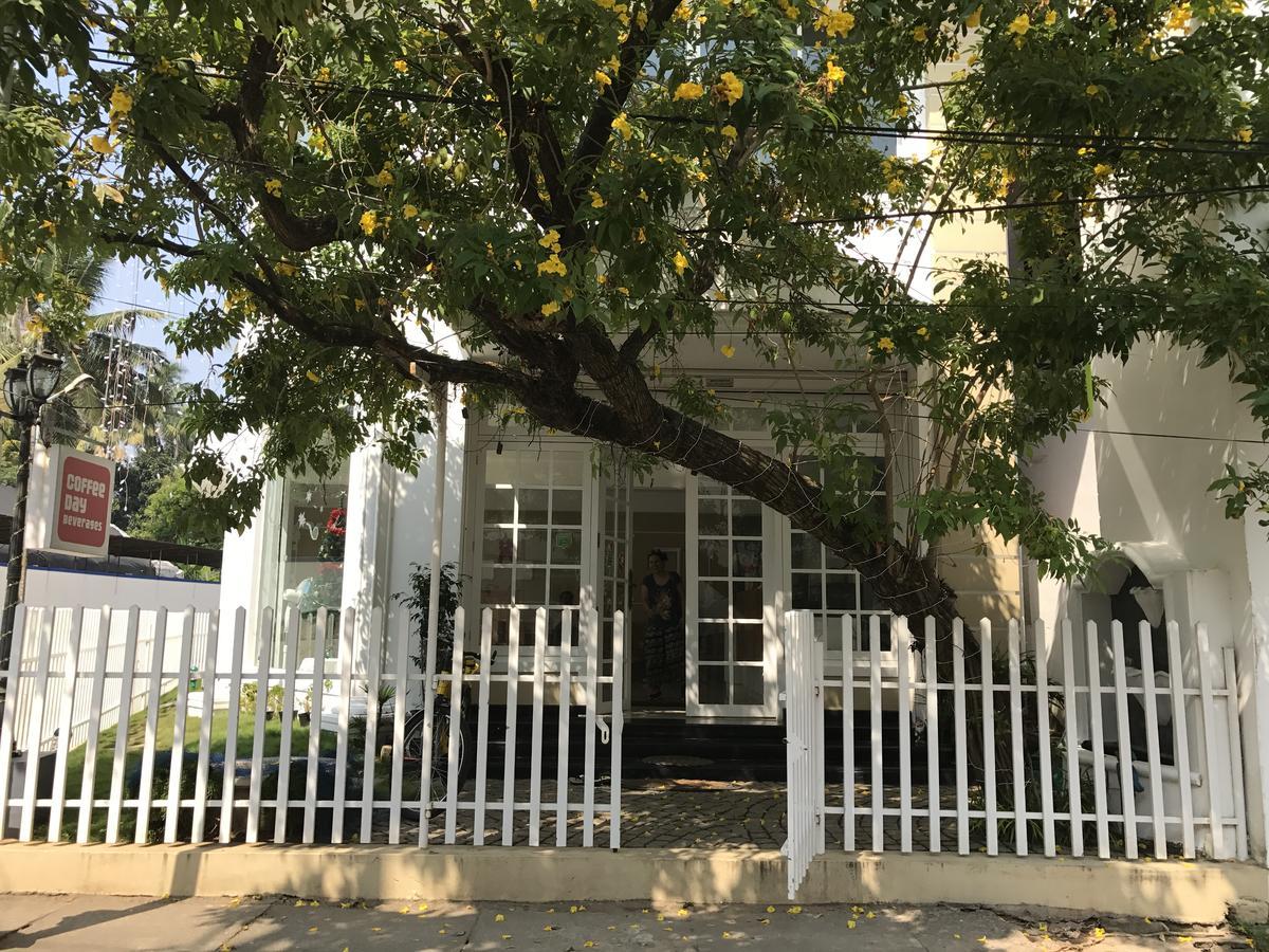 Daffodils Spice Court Hotel Kochi Ngoại thất bức ảnh
